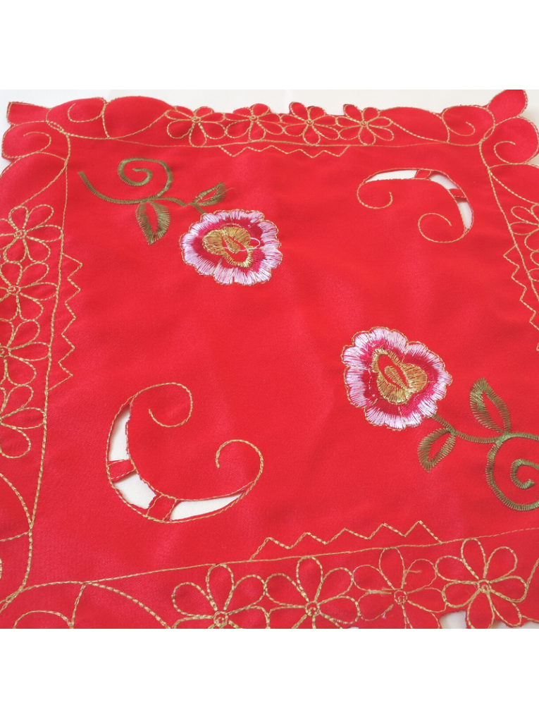 Red Hollow Flower Embroidered Coaster Placemat