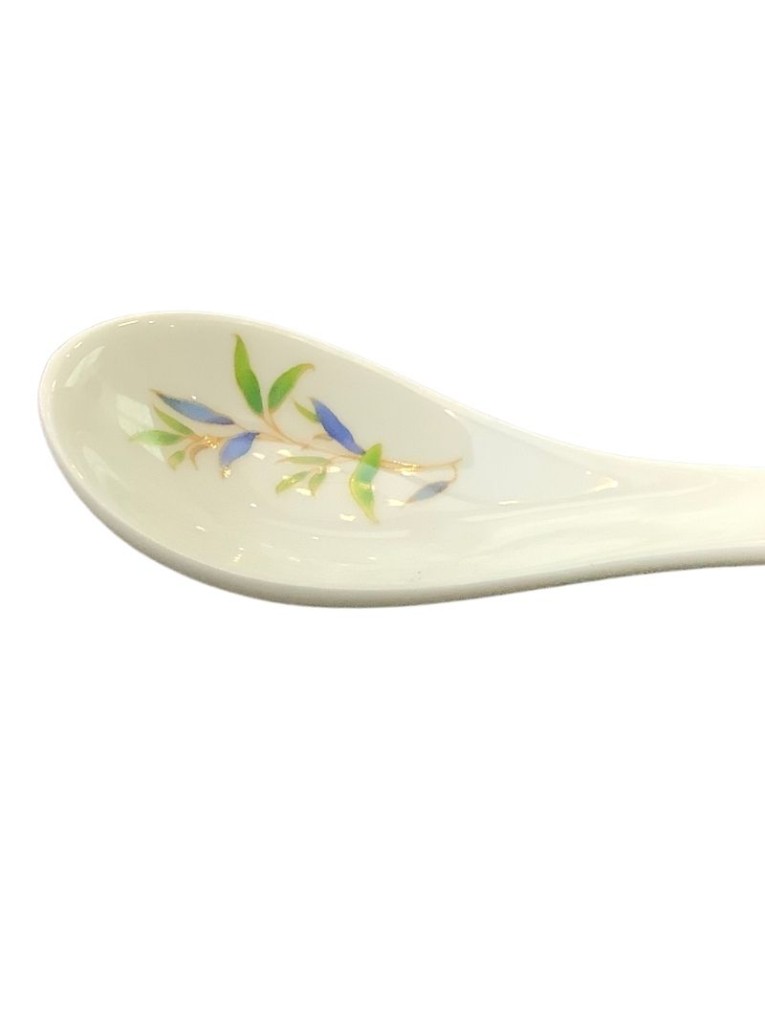 four-piece tableware set