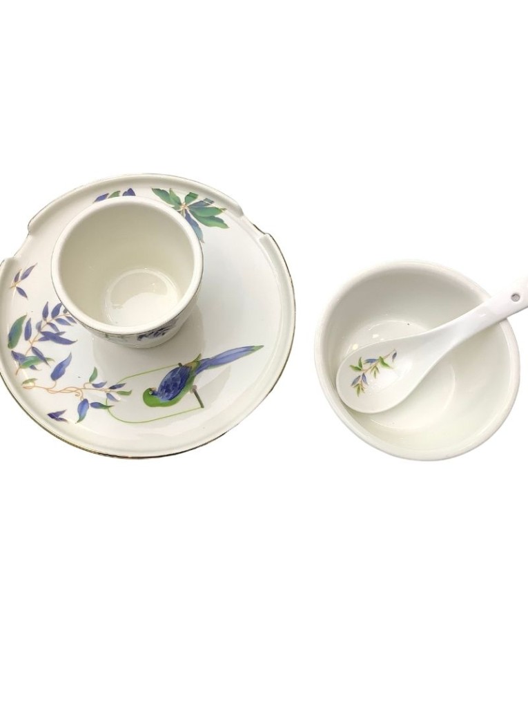 four-piece tableware set